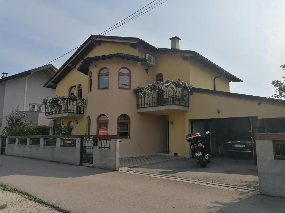 Rooms Delux Szarajevó Kültér fotó