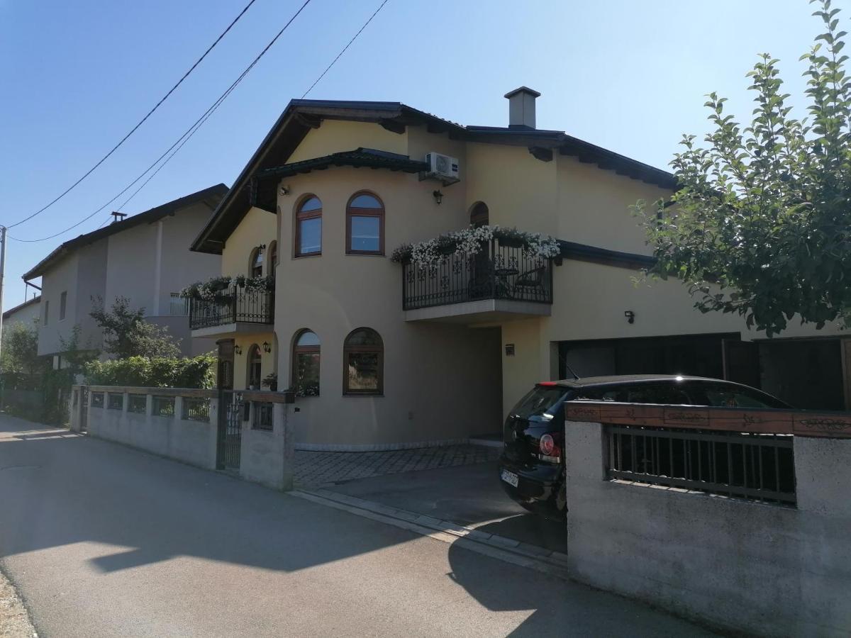 Rooms Delux Szarajevó Kültér fotó